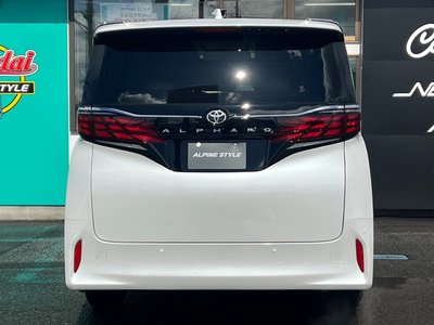 2026 Toyota ALPHARD photo 8