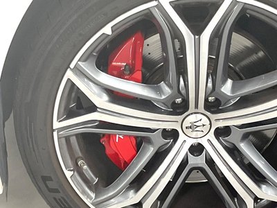صورة 6 لـ 2020 Maserati LEVANTE