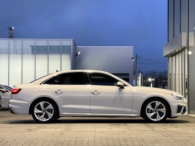 AUDI A4 - 8