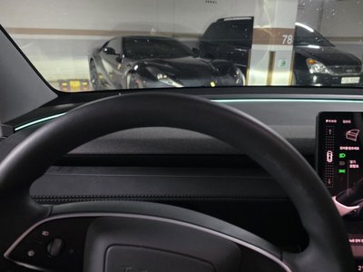 TESLA MODEL Y - 9