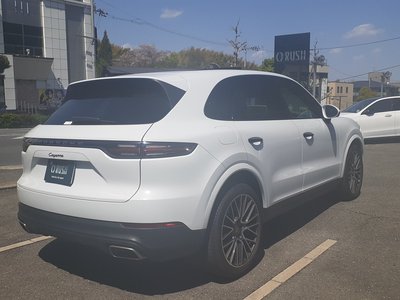 PORSCHE CAYENNE - 3