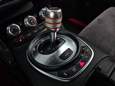 AUDI R8 - 9