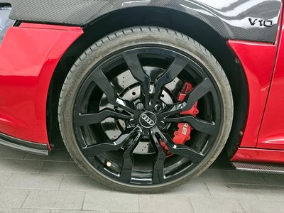 AUDI R8 - 6