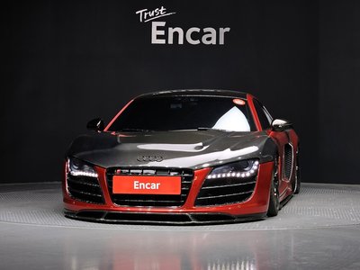 AUDI R8 - 2
