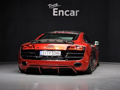AUDI R8 - 4