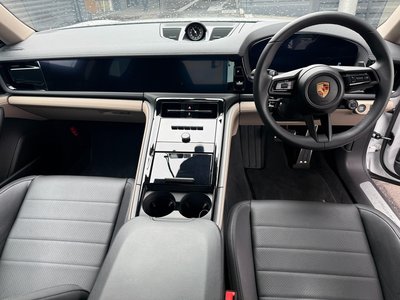 PORSCHE PANAMERA - 2