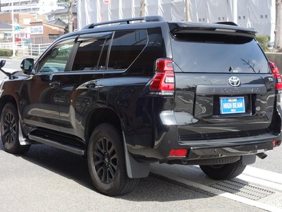 TOYOTA LAND CRUISER PRADO - 10