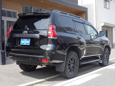 TOYOTA LAND CRUISER PRADO - 8