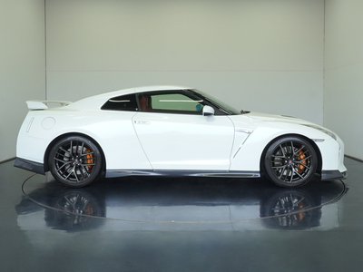 NISSAN GT-R - 5