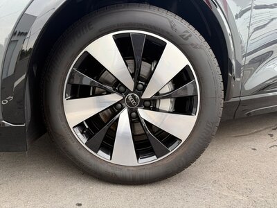 AUDI Q6 E-TRON - 10