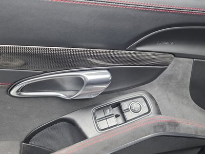 2015 Porsche CAYMAN thumbnail 25