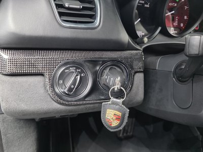 2015 Porsche CAYMAN thumbnail 23