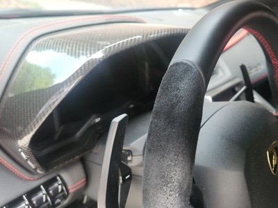 LAMBORGHINI AVENTADOR - 6