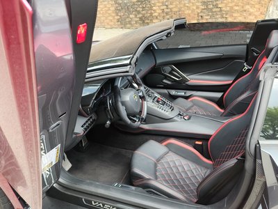 LAMBORGHINI AVENTADOR - 10