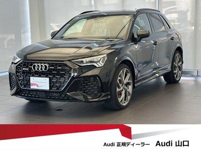 AUDI RS Q3