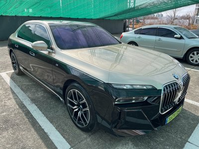 BMW 7 SERIES - 2