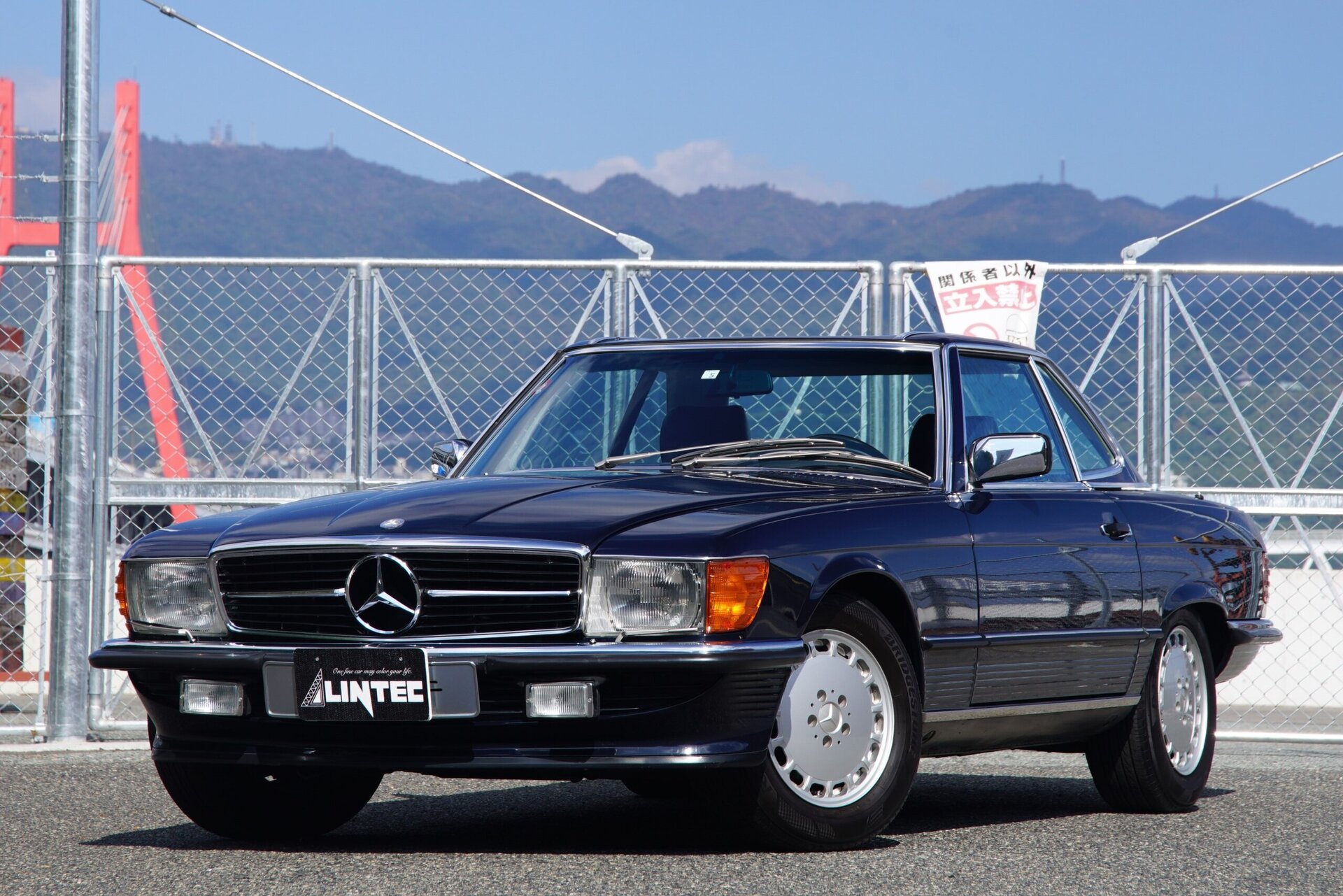 MERCEDES-BENZ SL - View 1