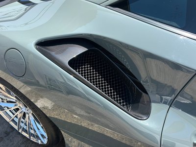 FERRARI 488 PISTA - 10