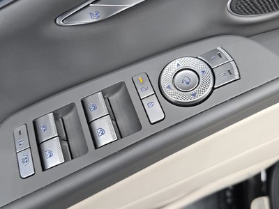 2024 Genesis G80 (RG3) thumbnail 28
