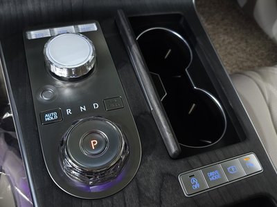 2024 Genesis G80 (RG3) thumbnail 12
