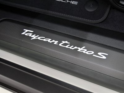 2023 Porsche TAYCAN 缩略图 18