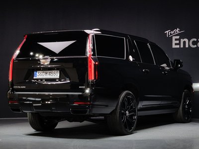 CADILLAC ESCALADE 5TH GENERATION - 4