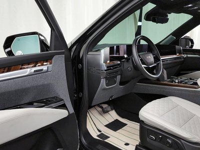 CADILLAC ESCALADE 5TH GENERATION - 10