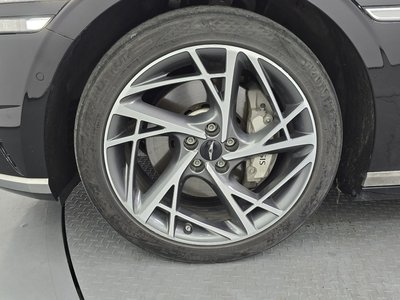 2022 Genesis G90 (RS4) photo 6