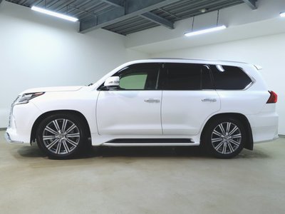 LEXUS LX - 4