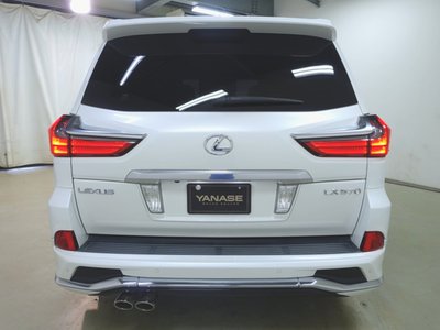 LEXUS LX - 7