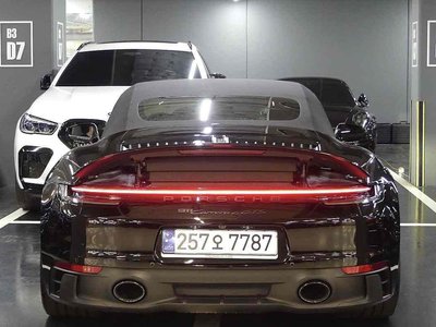 PORSCHE 911 - 4