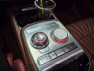 صورة 9 لـ 2022 Genesis G90 (RS4)