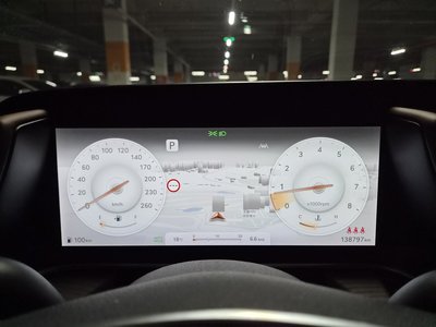 صورة 8 لـ 2022 Genesis G90 (RS4)