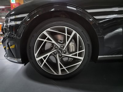 صورة 6 لـ 2022 Genesis G90 (RS4)