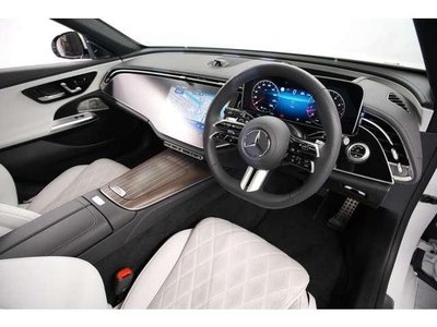 MERCEDES-BENZ E-CLASS - 2