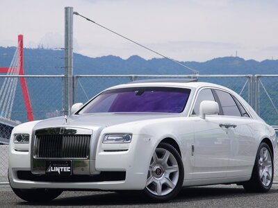 ROLLS-ROYCE GHOST