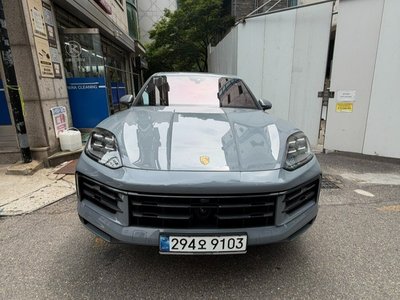 صورة 2 لـ 2025 Porsche CAYENNE