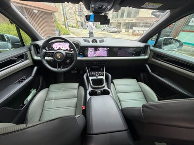 صورة مصغرة 11 لـ 2025 Porsche CAYENNE