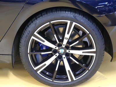 2024 BMW 5 SERIES photo 6