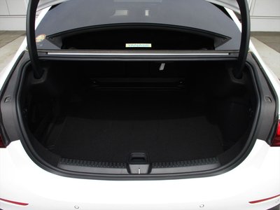 MERCEDES-BENZ E-CLASS - 9