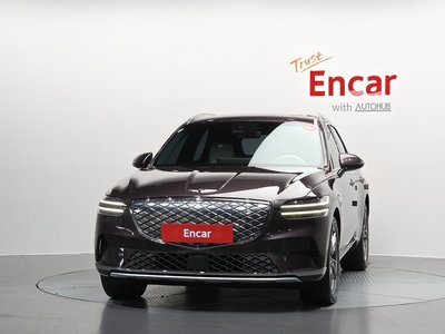 GENESIS ELECTRIFIED GV70 - 2