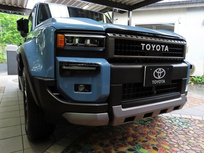 TOYOTA LAND CRUISER - 5