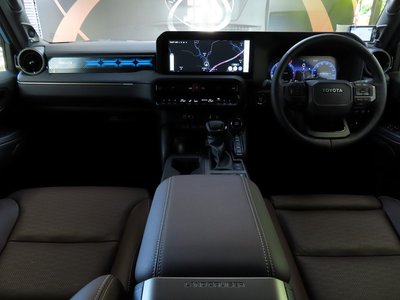 TOYOTA LAND CRUISER - 3