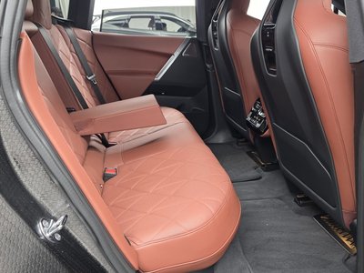 2025 BMW IX 缩略图 17