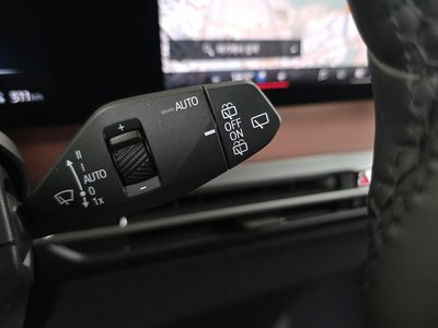 2025 BMW IX 缩略图 28