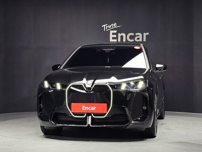 2025 BMW IX 照片 2