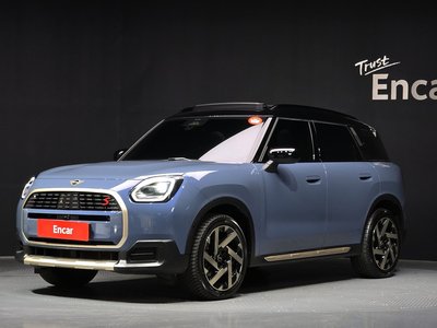 MINI COUNTRYMAN - 1