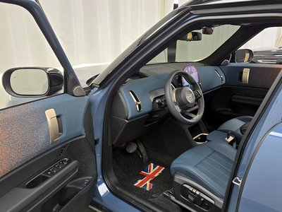 MINI COUNTRYMAN - 10