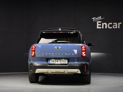 MINI COUNTRYMAN - 3