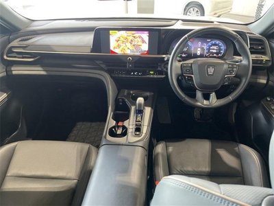 TOYOTA CROWN CROSSOVER - 8